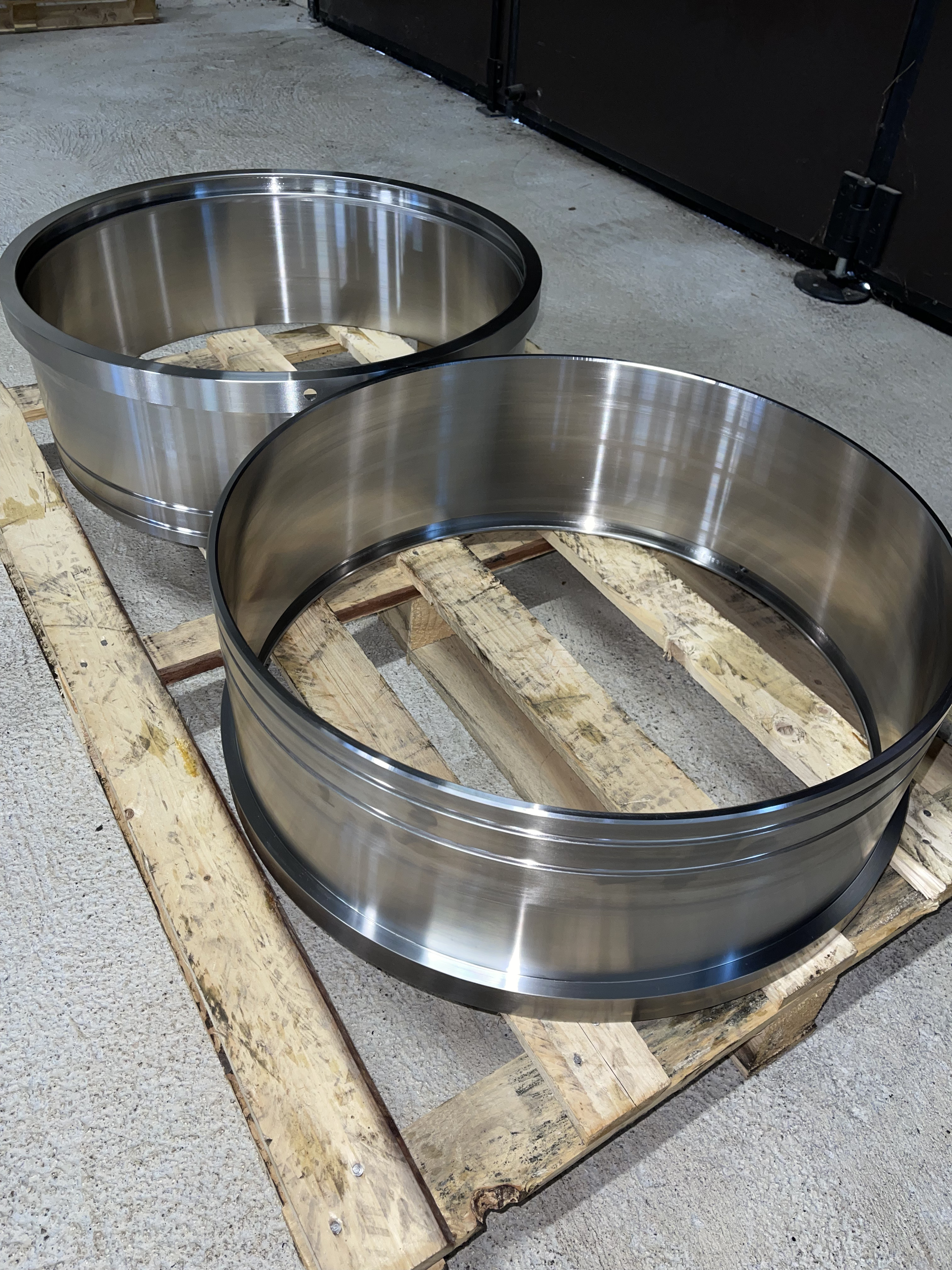 Rings in alloy C-22